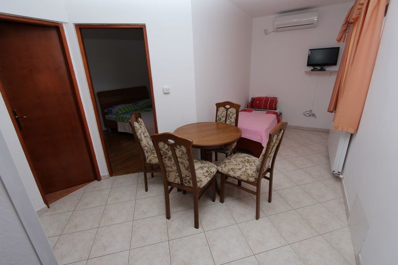 Apartments Villa Mara โรวีน ภายนอก รูปภาพ
