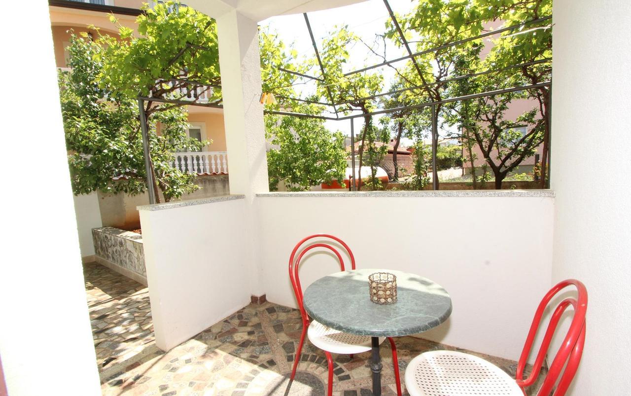 Apartments Villa Mara โรวีน ภายนอก รูปภาพ