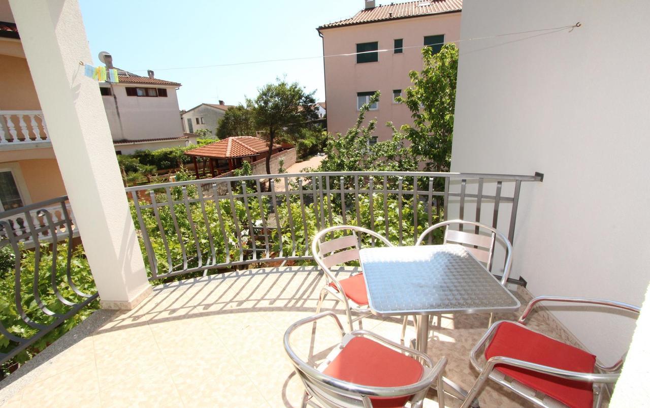 Apartments Villa Mara โรวีน ภายนอก รูปภาพ